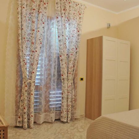 Paestum Rosae Bed & Breakfast Dış mekan fotoğraf