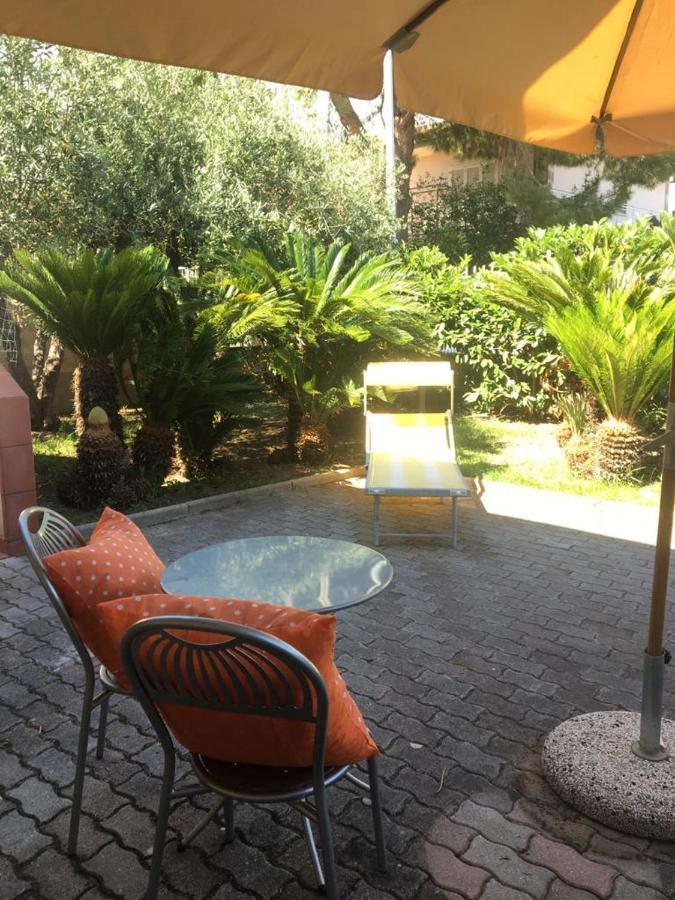 Paestum Rosae Bed & Breakfast Dış mekan fotoğraf