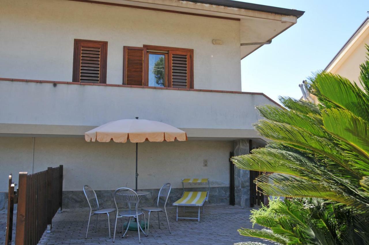 Paestum Rosae Bed & Breakfast Dış mekan fotoğraf